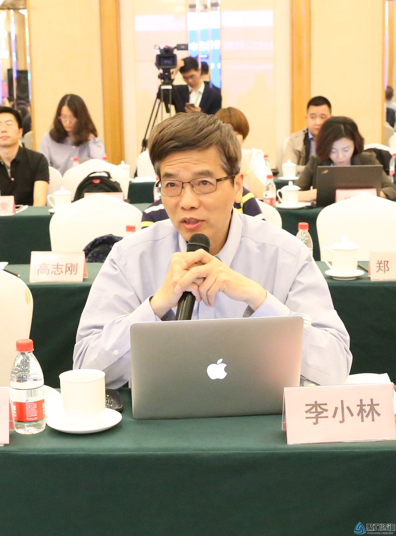 “互聯網+”招标采購與公共服務發展創新研讨會在京召開(kāi)